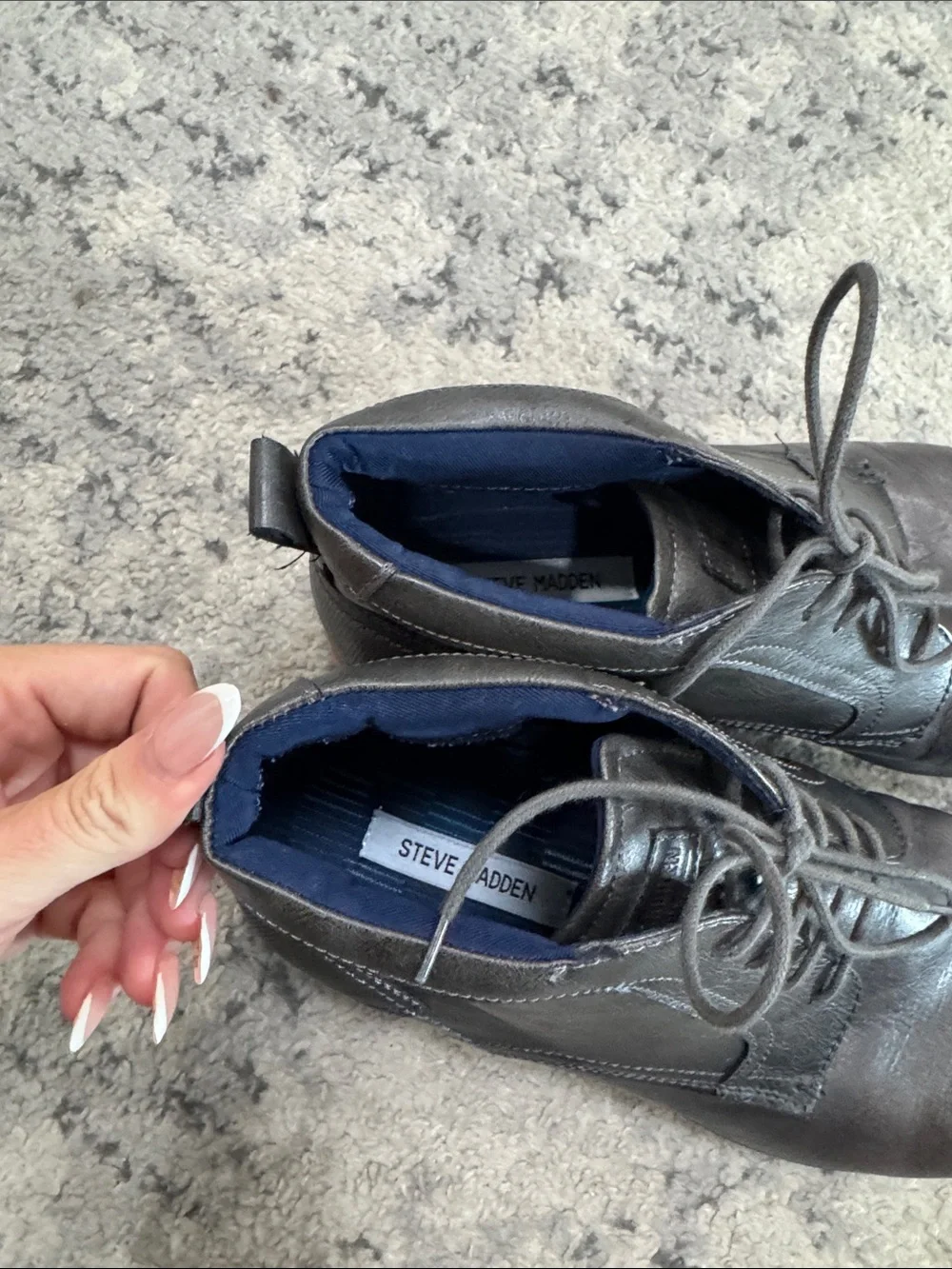 Steve Madden Black Leather Chukka Boots with Navy Lining